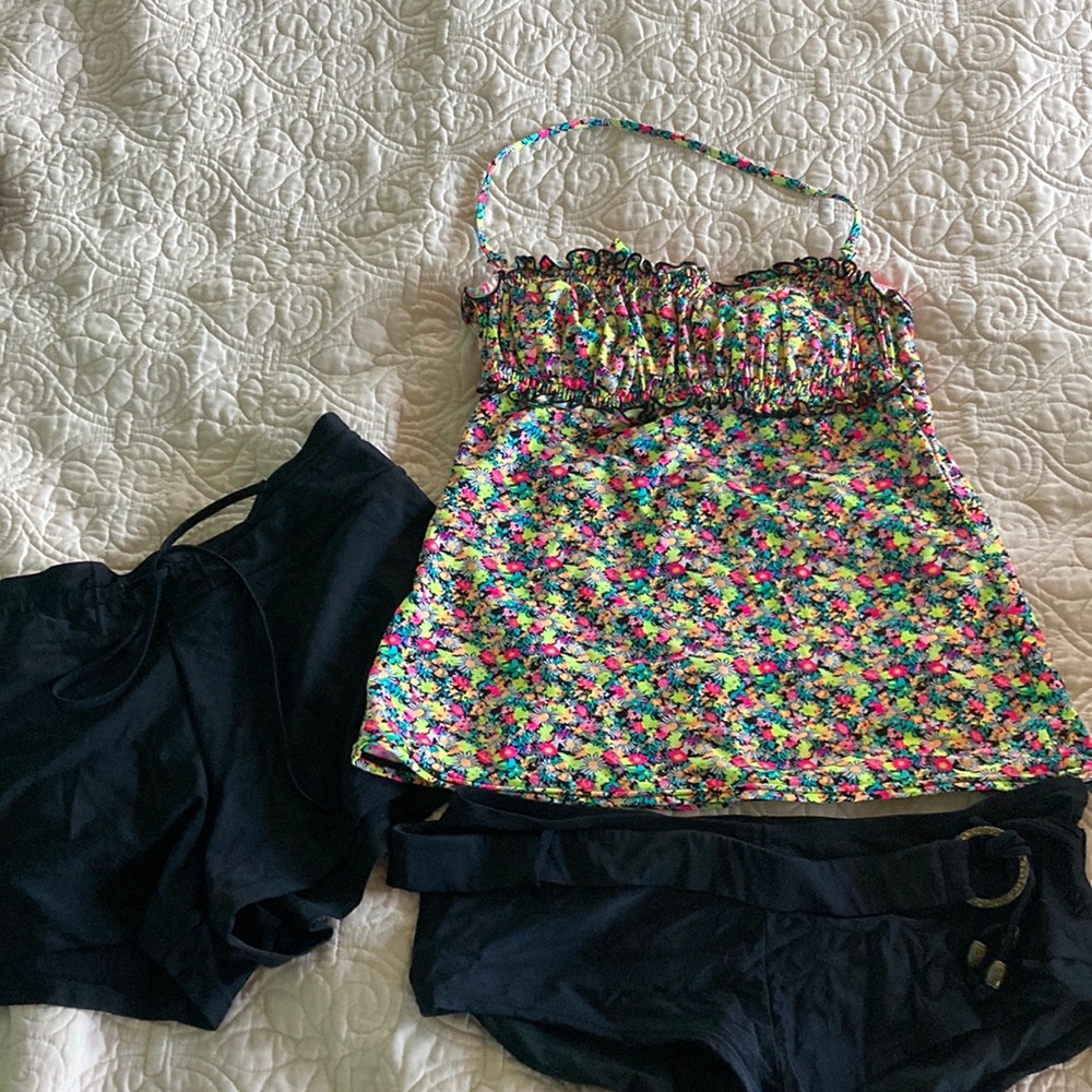 Helix floral swim top